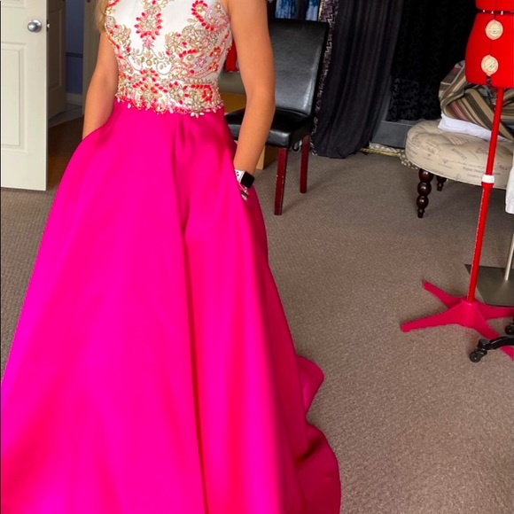 Pagent Dress white hand beaded hot pk wpkts Sz 2/4 - Picture 3 of 8